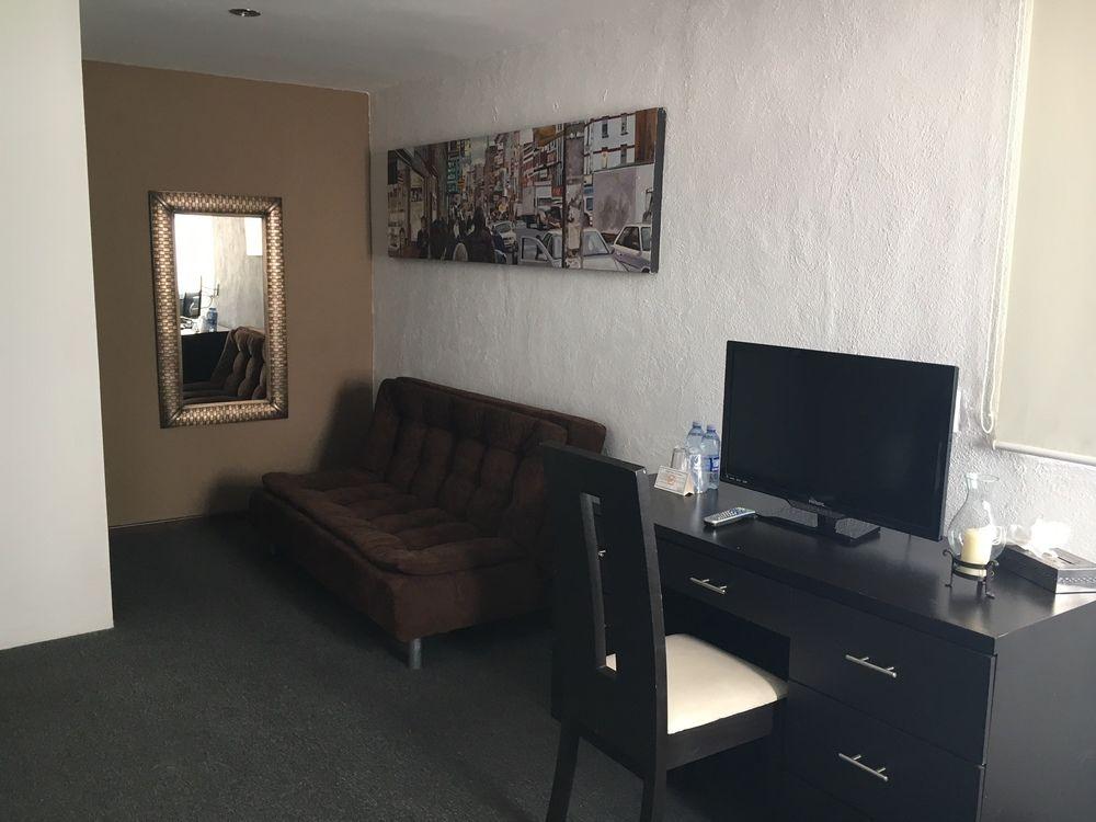 Kuku Ruku Hotel 3*